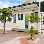 Modern Apt On The Island - Punta Mundaca 8